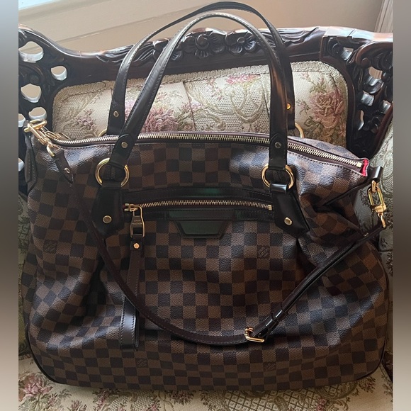 Authentic Louis Vuitton (LV) Damier Ebene Evora Handbag GM - Picture 2 of 8
